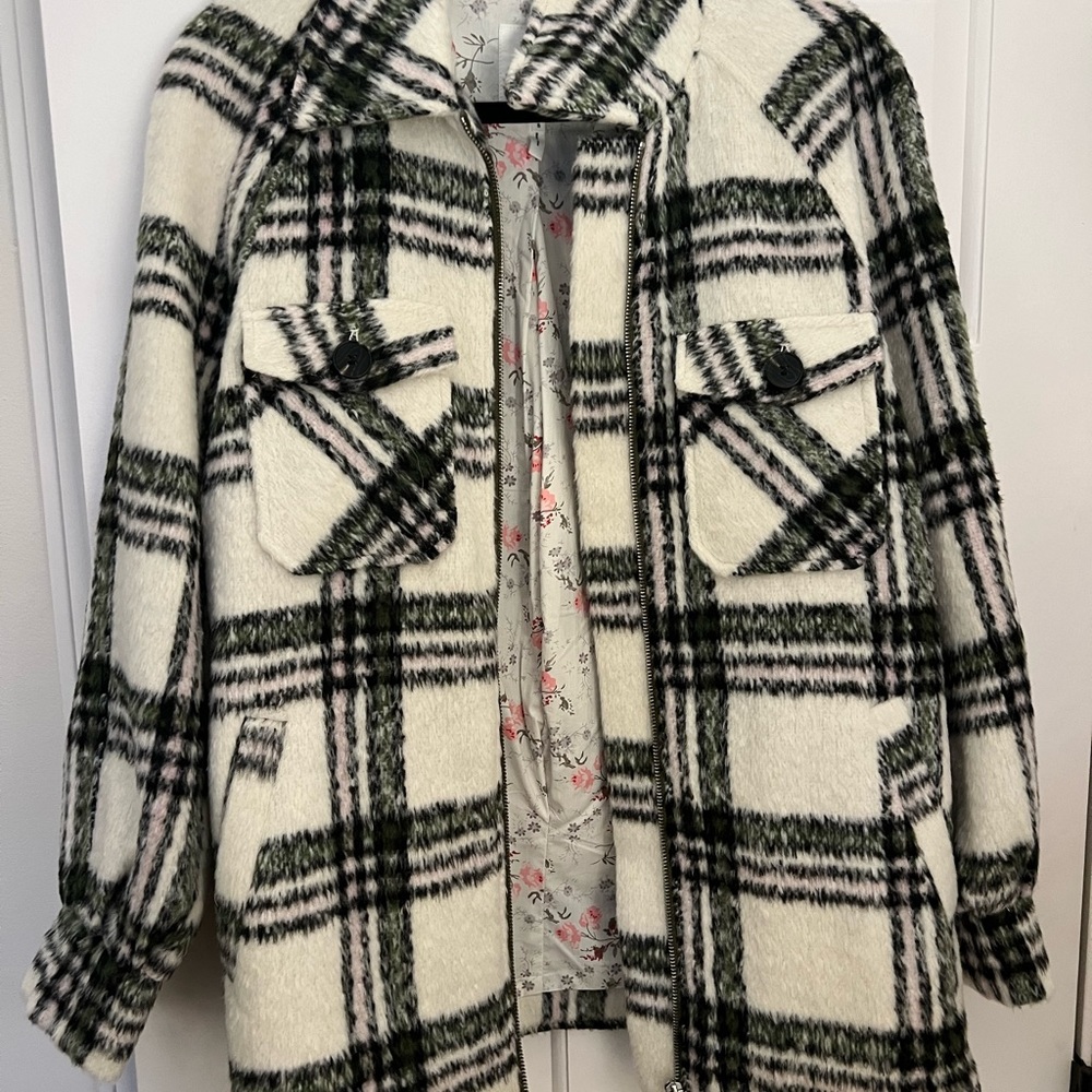 AVEC LES FILLES COAT